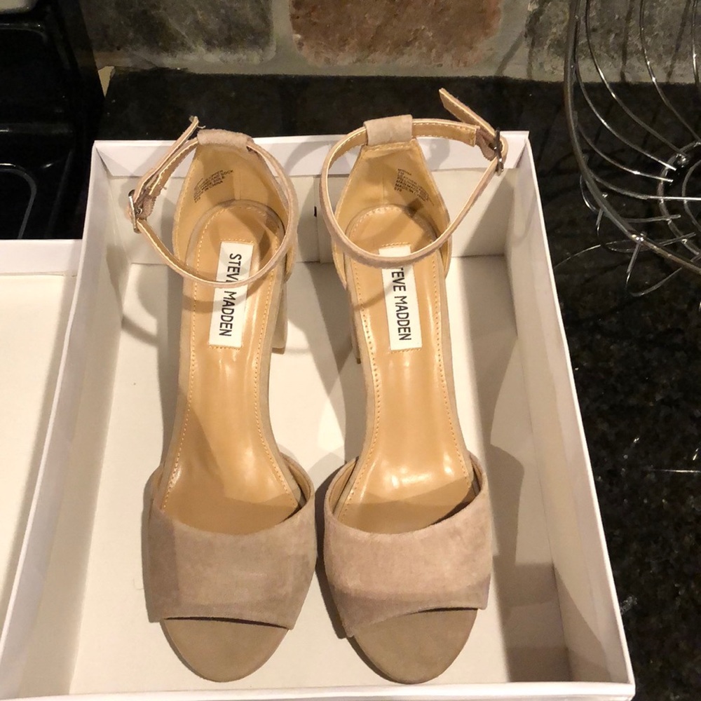 Never Been Worn- Steve Madden suede taupe heels.